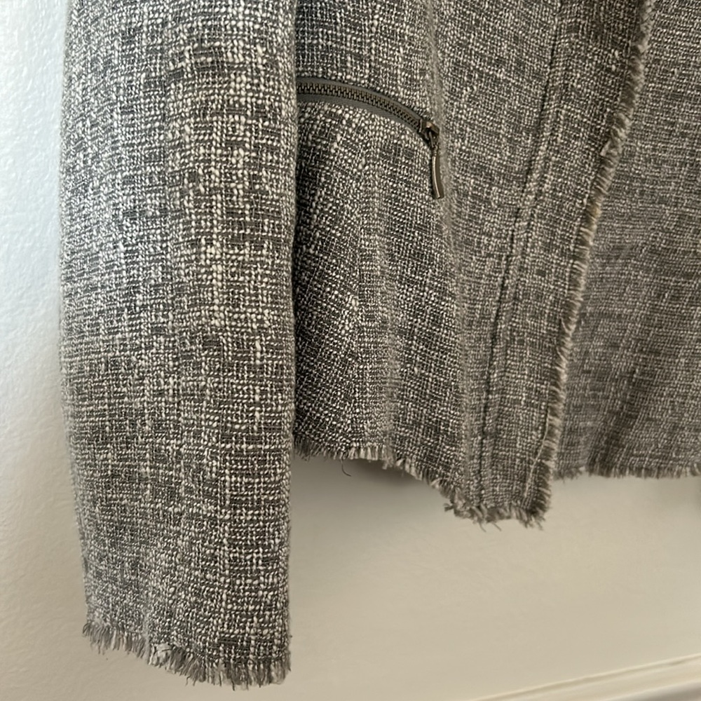 Jacket - Picture 3 of 4